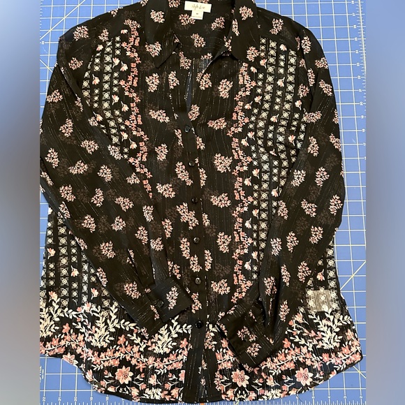 Style and Co Sheer Metallic Button Up Long Sleeve Floral Blouse Black Pink M - Picture 1 of 6